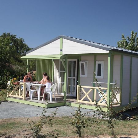 Hotel Camping des Rulières à Saint-Valérien Chambre photo