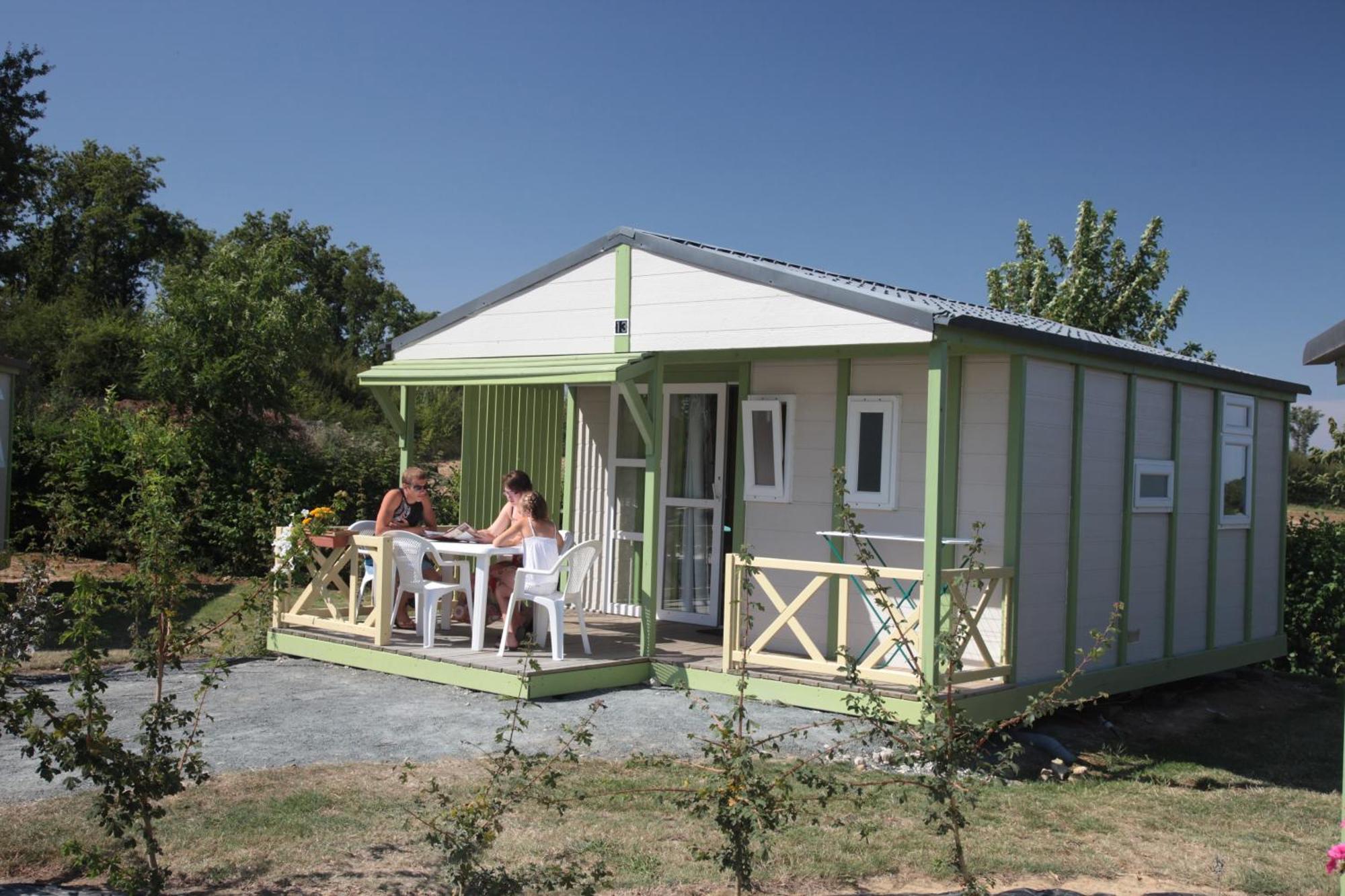 Hotel Camping des Rulières à Saint-Valérien Chambre photo