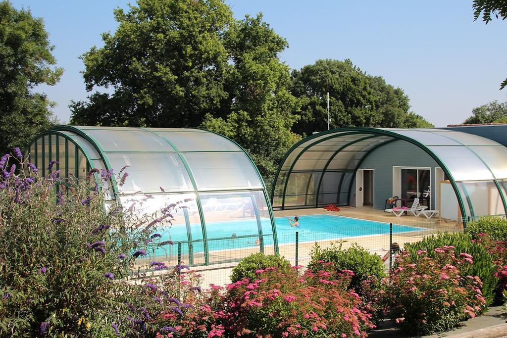 Hotel Camping des Rulières à Saint-Valérien Extérieur photo