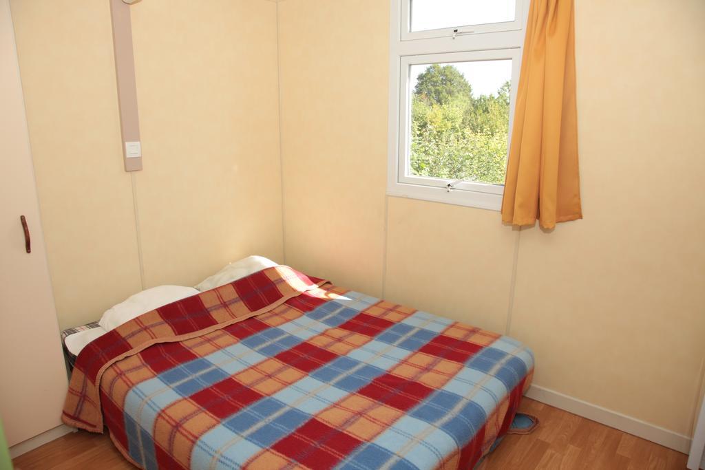 Hotel Camping des Rulières à Saint-Valérien Extérieur photo