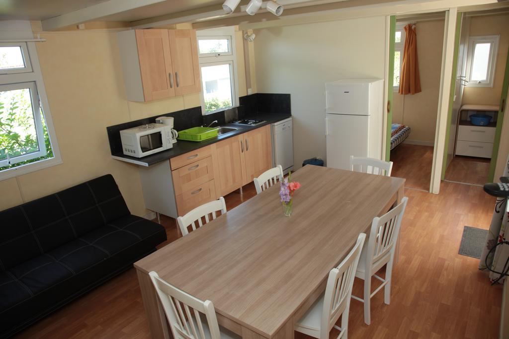 Hotel Camping des Rulières à Saint-Valérien Extérieur photo